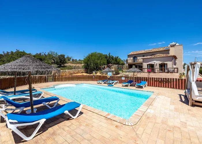Villa Jimmy Armacao de Pera